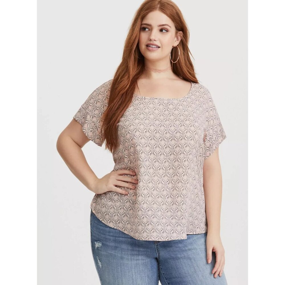 Torrid Womens Georgette Blouse Top Sz 3X Pink Geometric Dolman Sleeves Open Back